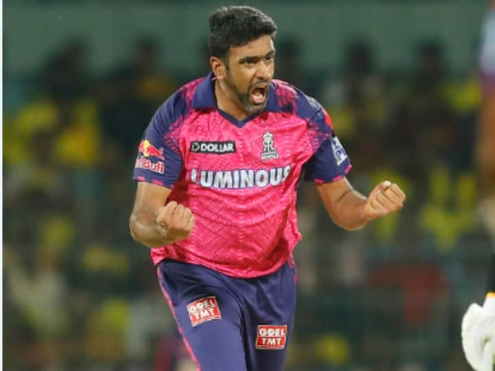 IPL 2023 Ravichandran Ashwin Fined 25 Percent of his Match Fee Breaching IPL Code of Conduct CSK vs RR Match Ravichandran Ashwin Fined : চেন্নাই ম্যাচে আম্পায়ারের সিদ্ধান্ত নিয়ে প্রশ্ন, ম্যাচ ফি-র ২৫ শতাংশ কাটা গেল অশ্বিনের