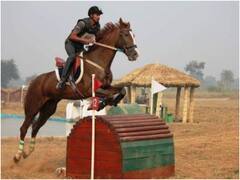 'बीहड़' के बेटे राजू भदौरिया ने पैरिस में लहराया परचम, अंतरराष्ट्रीय घुड़सवारी चैम्पियनशिप में गोल्ड मेडल