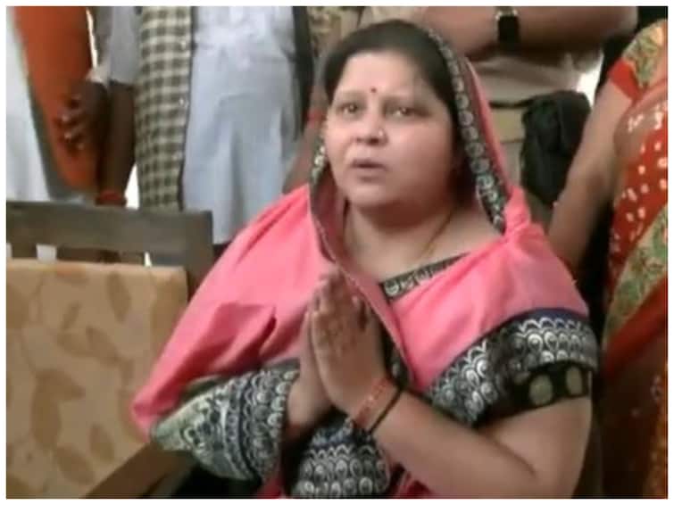 Umesh Pal's Family Thanks CM Yogi After Atiq Ahmed Son Killed In Encounter Dy-CM Congratulates UPSTF-asad-ghulam Have Full Faith In CM Yogi: Umesh Pal's Mother After Atiq Ahmed's Son Killed In Encounter