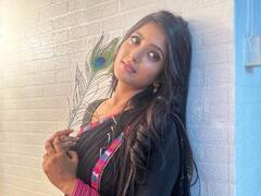 ‘झांसी की रानी’ फेम उल्का गुप्ता ने खुद को गिफ्ट की लग्जरी कार, दोस्तों के साथ मनाया जश्न