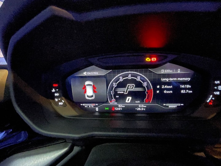 The Urus S gets an 8-speed automatic torque converter gearbox while it gets all-wheel drive of course. [Image Source: Somnath Chatterjee]
