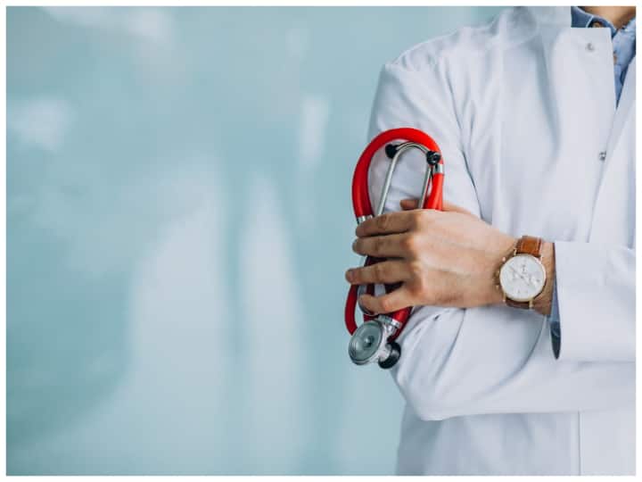 NEET UG 2023 Last Date To Apply Today 13 April know other important dates and steps to apply NEET UG 2023: रजिस्ट्रेशन कराने की लास्ट डेट आज, यहां देखें दूसरी जरूरी तारीखों की लिस्ट