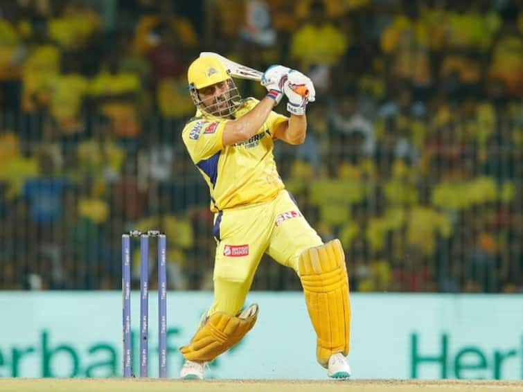 IPL 2023 Jio Cinema Viewership Reaches 2.2 Crores MS Dhoni Was Smoking Sixes During CSK Run-Chase Against RR IPL 2023: ధోని ధమాకా -  జియోలో ఆల్ టైమ్ వ్యూయర్‌షిప్  - రికార్డులు తిరగరాస్తున్న సీఎస్కే