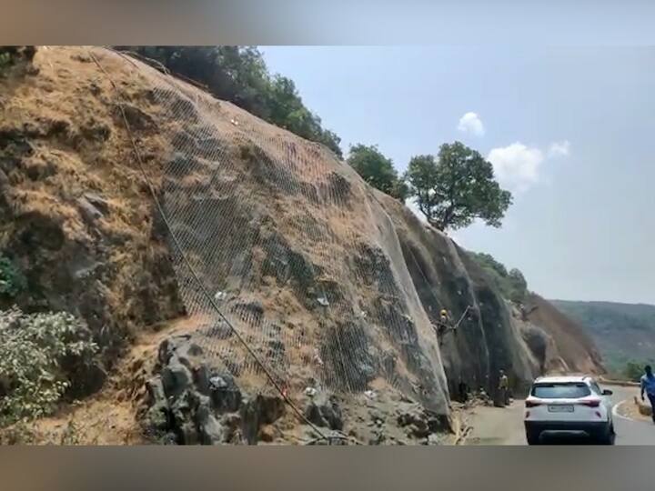 यामुळे घाटात दरडी कोसळून मार्ग बंद होणे तसेच दुर्घटना होत असतात.