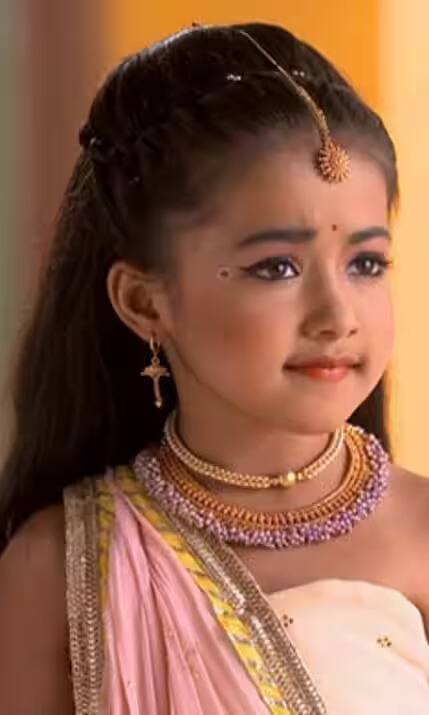 ਪਰ ਤੁਹਾਨੂੰ ਦੱਸ ਦੇਈਏ ਕਿ ਅਨੁਪਮਾ ਦੀ ਕਹਾਣੀ ਇੱਕ ਵੱਖਰਾ ਮੋੜ ਲੈਣ ਵਾਲੀ ਹੈ। ਇੰਨਾ ਹੀ ਨਹੀਂ ਇਸ ਸੀਰੀਅਲ 'ਚ ਛੋਟੀ ਰਾਧਾ ਦਾ ਕਿਰਦਾਰ ਨਿਭਾ ਕੇ ਸਾਰਿਆਂ ਦੇ ਦਿਲਾਂ 'ਤੇ ਰਾਜ ਕਰਨ ਵਾਲੀ ਅਦਾਕਾਰਾ ਮਾਹੀ ਸੋਨੀ ਸ਼ੋਅ 'ਚ ਐਂਟਰੀ ਕਰਨ ਵਾਲੀ ਹੈ।