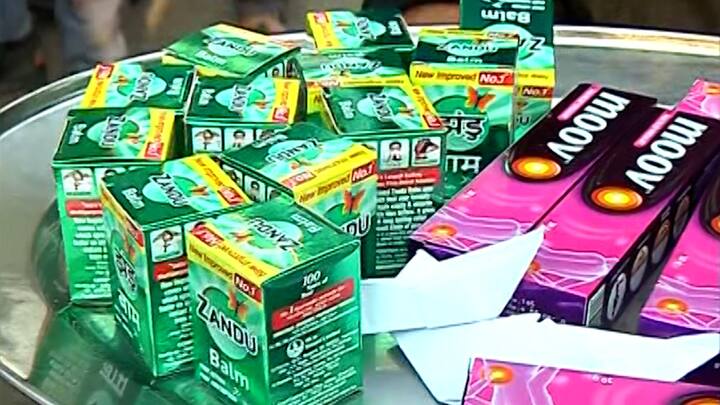 यावेळी नागरिकांकडून झंडूबाम आणि मूव्ह पेन रिलीफचंही वाटप करण्यात आलं