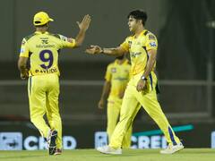 Photos: प्रशांत सोलंकी के लिए आसान नहीं रहा आईपीएल का सफर, शार्दुल ठाकुर की सिफारिश पर CSK ने टीम में शामिल किया