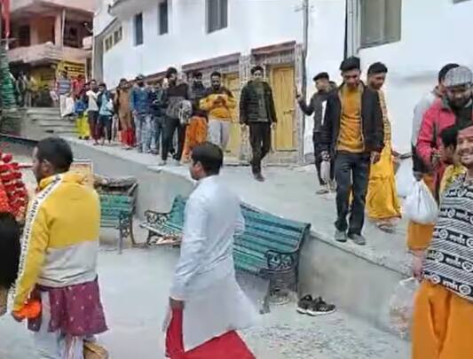 kedarnath-yatra-2023-uttarakhand-doors-of-maa-gauri-temple-opened-large-number-of-devotees-present Kedarnath Yatra 2023:  ਮਾਂ ਗੌਰੀ ਦੇ ਕਪਾਟ ਖੁੱਲ੍ਹਣ ਨਾਲ ਸ਼ੁਰੂ ਹੋਵੇਗੀ ਕੇਦਾਰਨਾਥ ਯਾਤਰਾ, 6 ਮਹੀਨਿਆਂ ਤੱਕ ਕਰ ਸਕੋਗੇ ਦਰਸ਼ਨ
