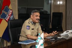 ఎన్నికలు దగ్గరికొచ్చాయ్, బీ అలర్ట్ - కమిషనర్లు, ఎస్పీలతో DGP అంజనీకుమార్