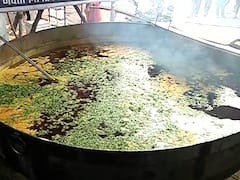 Ambedkar Jayanti 2023 : डॉ. बाबासाहेब आंबेडकर यांच्या जयंतीनिमित्ताने पुण्यात तब्बल सहा हजार किलोंची मिसळ