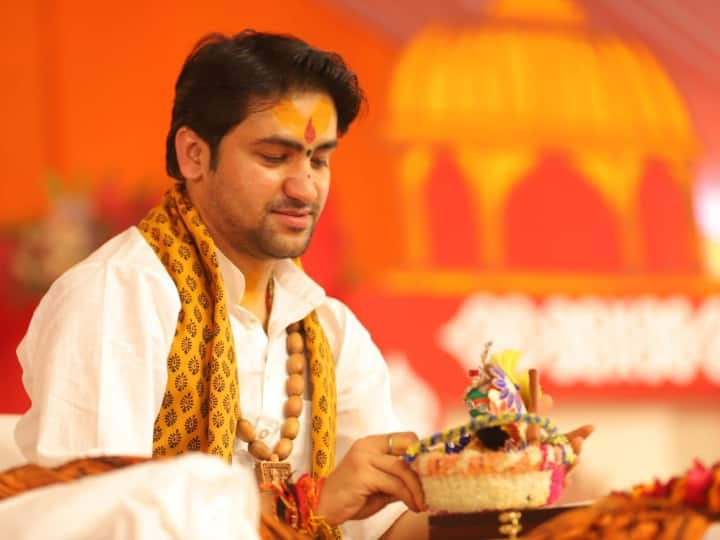 Bageshwar Dham Sarkar Pandit Dhirendra Krishna Shastri katha in Maihar cancel ANN Bageshwar Dham Sarkar: मैहर की कथा स्थगित करने पर धीरेन्द्र कृष्ण शास्त्री ने दी सफाई, वीडियो संदेश में जानिए क्या कहा?