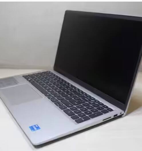 Acer Aspire Vero (AV15-51): ਇਸ 'ਚ ਤੁਹਾਨੂੰ 15.60 ਇੰਚ ਦੀ ਡਿਸਪਲੇ ਮਿਲਦੀ ਹੈ। ਇਹ ਕੋਰ I5 ਪ੍ਰੋਸੈਸਰ ਦੇ ਨਾਲ ਆਉਂਦਾ ਹੈ ਜਿਸ ਵਿੱਚ ਤੁਹਾਨੂੰ 8GB ਰੈਮ ਅਤੇ 512GB SSD ਸਪੋਰਟ ਮਿਲਦੀ ਹੈ। ਇਸ ਲੈਪਟਾਪ ਨੂੰ ਤੁਸੀਂ Amazon ਤੋਂ 49,390 ਰੁਪਏ 'ਚ ਖਰੀਦ ਸਕਦੇ ਹੋ।