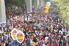 Mangal Shobhajatra: রঙিন কাগজের পুতুলে সাজানো, মঙ্গল শোভাযাত্রায় উপচে পড়ল ভিড়
