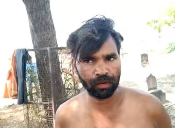 અસદની કબર ખોદનાર જાનુ ખાને જણાવ્યું કે તેણે અતીક અહેમદના પિતાની કબર પણ ખોદી હતી, જ્યારે તેની માતાની કબર જાનુ ખાનના પિતાએ ખોદી હતી.