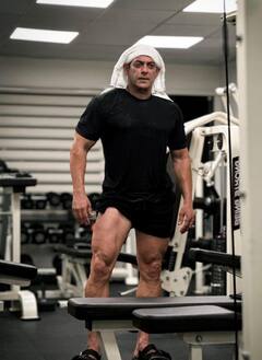 Salman Khan: सलमाननं शेअर केले जिममधील फोटो; म्हणाला, 'हालत खराब...'