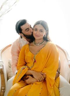 Alia Bhatt Ranbir Kapoor Wedding Anniversary : पहिली भेट, मोजक्या पाहुण्यात लग्न आणि आयुष्यात छोट्या परीचं आगमन; 'अशी' आहे आलिया आणि रणबीरची लव्ह स्टोरी