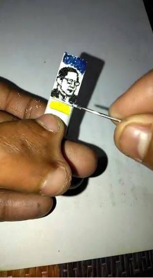 परभणीच्या जिंतूर तालुक्यातील प्रमोद उबाळे या तरुण कलाकाराने खडूवर डॉ बाबासाहेब आंबेडकरांची प्रतिमा साकारली