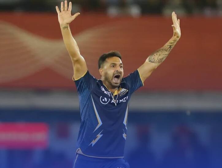 mohit sharma comeback after 3 years pbks vs gt mohit sharma ipl international career journey returns 2023 ipl live marathi news Mohit Sharma IPL : तब्बल 3 वर्षानंतर IPL मध्ये पुनरागमन, दमदार खेळी करत ठरला 'प्लेअर ऑफ द मॅच'; मोहित शर्माचा धुव्वाधार कमबॅक