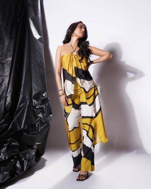 Tejasswi Prakash treated her fans to a new set of pictures