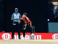 Photos: आईपीएल डेब्यू से पहले नेट बॉलर थे फजलहक फारूकी, फिर ऐसे बने SRH के अहम गेंदबाज