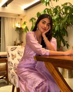 Pooja Hegde Home: मुंबई में बेहद लग्जीरियस है पूजा हेगड़े का आशियाना, देखिए एक्ट्रेस के सी फेसिंग घर की इनसाइड तस्वीरें