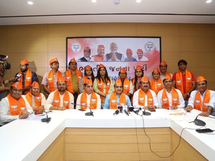Six AAP Corporators Join BJP In Surat In Presence Of Gujarat Home Minister Harsh Sanghavi Setback To AAP In Gujarat As 6 Corporators Join BJP