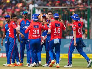 DC vs RCB 1st Innings Highlights: विराट कोहलीचे अर्धशतक, फिरकीच्या जाळ्यात आरसीबी, दिल्लीला विजयासाठी 175 धावांची गरज
