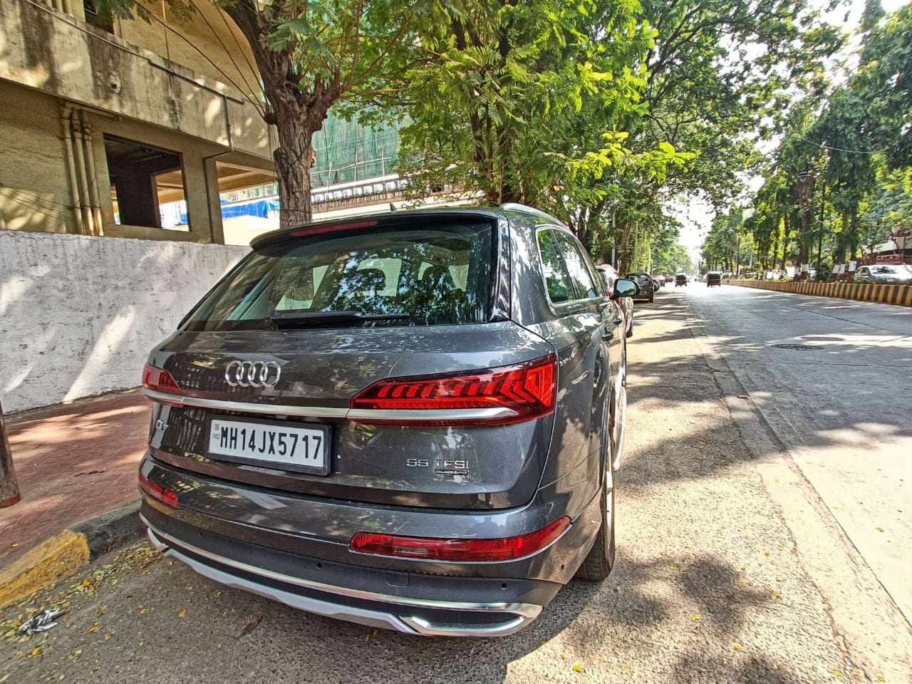 Audi Q7 Road Test Review: ऑडी क्यू7 खरीदने से पहले पढ़ लीजिये इसका फुल रिव्यू, जान लीजिये क्या कुछ खास है इसमें?