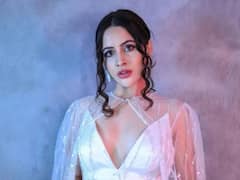 किसने तोड़ा उर्फी जावेद का दिल, फोटो देख लोग बोले- 'ओह मम्मी ये क्या देख लिया'