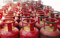 ਗੈਸ ਦੀਆਂ ਕੀਮਤਾਂ 'ਤੇ ਸਰਕਾਰ ਨੇ ਲਿਆ ਵੱਡਾ ਫੈਸਲਾ, ਹੁਣ ਮਿਲੇਗਾ ਸਸਤਾ ਸਿਲੰਡਰ!