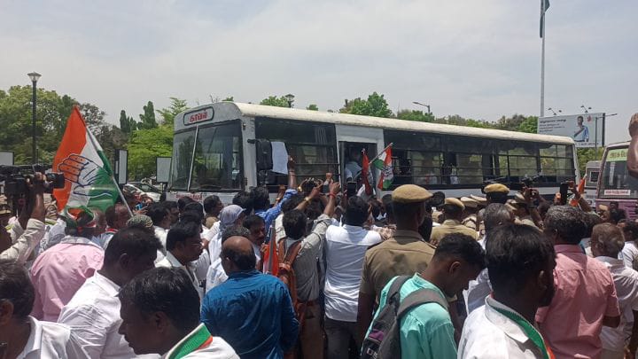 திருச்சியில் காங்கிரஸ் கட்சியினருக்கும் - காவல்துறைக்கும் இடையே தள்ளு முள்ளு