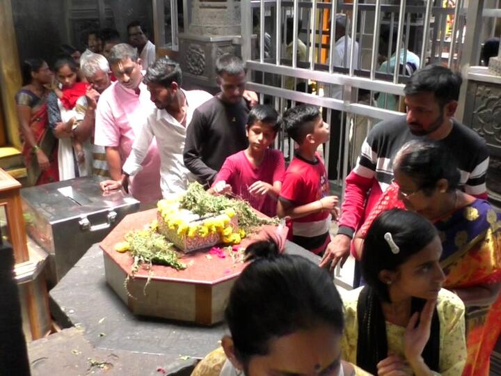 हवामान खात्याने पाच दिवस पावसाचा अंदाज दिला होता. अगदी काल रात्रीही पंढरपूर परिसरात वादळी वाऱ्यासह पाऊस देखील झाला आहे