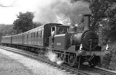 16 April In History : भारतातील ऐतिहासिक पहिली रेल्वे मुंबईत धावली, जगाला हसवणाऱ्या चॅर्ली चॅप्लिनचा जन्म; आज इतिहासात 