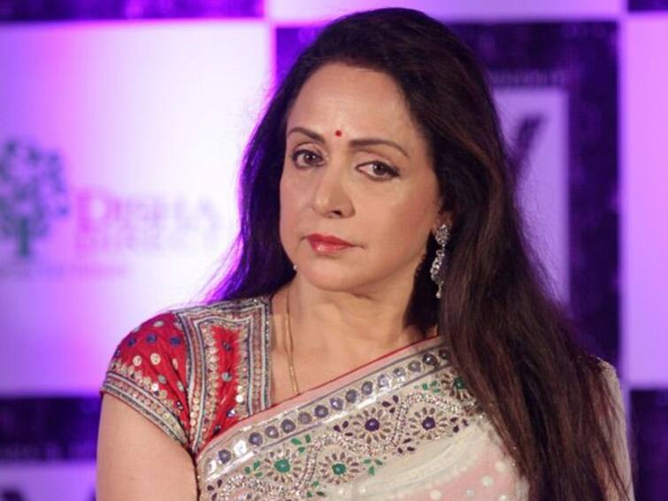 Hema Malini Issues Apology After Being Trolled Over Bihu Festival Tweet பண்டிகையை மாற்றி ட்வீட் செய்த ஹேம மாலினி..  ட்ரோல் செய்த நெட்டிசன்கள்!