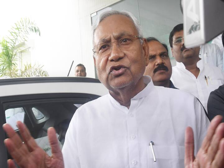 Caste Census: जातिगत जनगणना कराने बख्तियारपुर जाएंगे नीतीश कुमार, केजरीवाल पर CBI की कार्रवाई से भड़के सीएम Nitish Kumar go to Bakhtiyarpur to conduct caste census statement on Arvind Kejriwal CBI action Caste Census: जातिगत जनगणना कराने बख्तियारपुर जाएंगे नीतीश कुमार, केजरीवाल पर CBI की कार्रवाई से भड़के सीएम