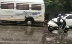 Pune Rain Updates : पुण्यात काही ठिकाणी गारांचा पाऊस; पुढील तीन तास मुसळधार पावसाची शक्यता