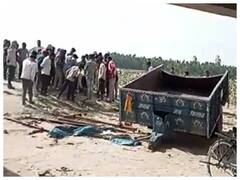 शाहजहांपुर सड़क हादसे में महिला-बच्चों सहित 13 लोगों की मौत, सीएम योगी ने जताया दुख