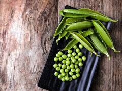 Peas Peel: मटर के छिलकों को फेंकें नहीं, बना लें ये टेस्टी चीजें, इसे खाने से कई बीमारियां हो सकती हैं दूर