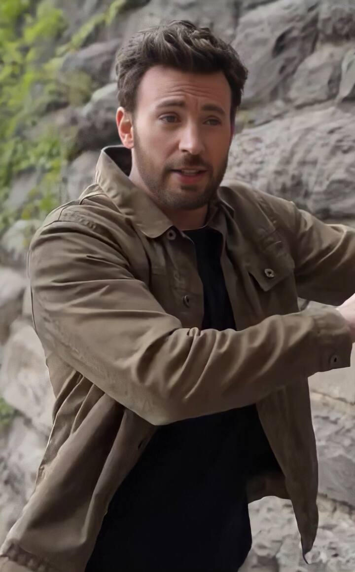 कैप्टन अमेरिका यानी इंग्लिश एक्टर क्रिस इवांस का नाम भी इस लिस्ट में 9वें पायदान पर शामिल है, जिन्हें इंडिया में बेशुमार प्यार मिलता है.