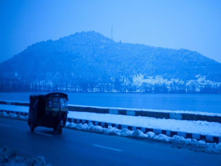 Weather of Kashmir may change, possibility of snowfall and rain from April 18-20