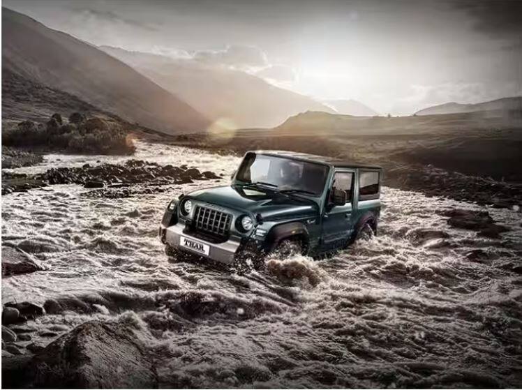 mahindra and mahindra hiked the price of their thar suv upto 1 lakh 5 thousand rupees Mahindra Thar: ਮਹਿੰਦਰਾ ਥਾਰ ਲੈਣ ਦੀ ਕਰ ਰਹੇ ਹੋ ਸਲਾਹ, ਤਾਂ ਜਾਣੋ ਵਧ ਚੁੱਕੀਆਂ ਨੇ ਕੀਮਤਾਂ