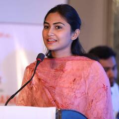 माजी मंत्री वडेट्टीवार यांच्या कन्येचं कथित वादग्रस्त वक्तव्य; माफी मागण्यास नकार, सावरकरांनीच लिहिलेल्या पुस्तकात संदर्भ असल्याचा दावा