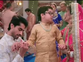 YRKKH Spoiler Alert: पेशेंट अबीर के  कमरे में शॉर्ट सर्किट! अक्षरा ने अभिमन्यु पर लगाया लापरवाही का इल्जाम!