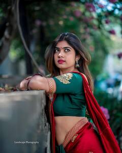 Rithu Chowdary Saree Photos : తెలుగు అందం - చీర కట్టిన రీతూ చౌదరి