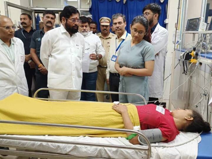 Shinde also met the victims of the bus accident at a private hospital in Panvel's Kalamboli. (Image: ANI )