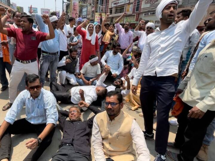 Chhattisgarh Politics: अरविंद केजरीवाल के समर्थन में छत्तीसगढ़ में आम आदमी पार्टी का हंगामा, रायपुर में चक्का जाम Aam Aadmi Party uproar in Chhattisgarh in support of Arvind Kejriwal chakka jam in Raipur ann Chhattisgarh Politics: अरविंद केजरीवाल के समर्थन में छत्तीसगढ़ में आम आदमी पार्टी का हंगामा, रायपुर में चक्का जाम