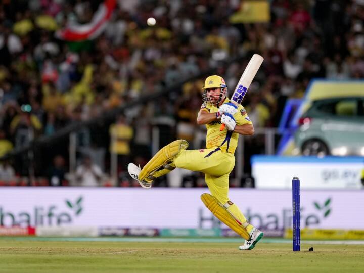 IPL 2023 RCB vs CSK MS Dhoni's Records against RCB in IPL IPL 2023: RCB के खिलाफ जमकर बोलता है महेंद्र सिंह धोनी का बल्ला, यह 3 रिकॉर्ड दे रहे गवाही