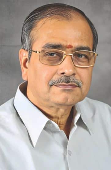 Appasaheb Dharmadhikari  :  पुरस्काराचं 25 लाखांचं मानधन मुख्यमंत्री सहायता निधीला : आप्पासाहेब धर्माधिकारी