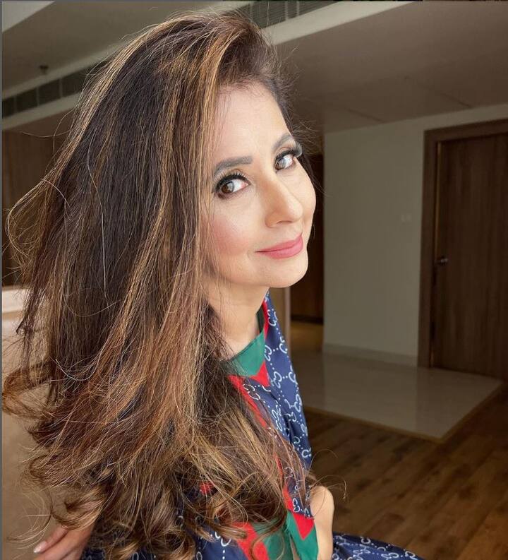 ઉર્મિલા માતોંડકરે પોતાના ફિલ્મી કરિયરની શરૂઆત ફિલ્મ 'ચમત્કાર'થી કરી હતી.