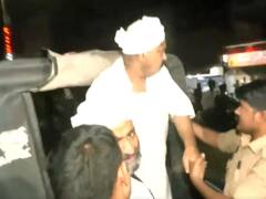 गोली मारे जाने से ऐन पहले किसको इशारा कर रहा था अतीक अहमद, वायरल हो रहा वीडियो